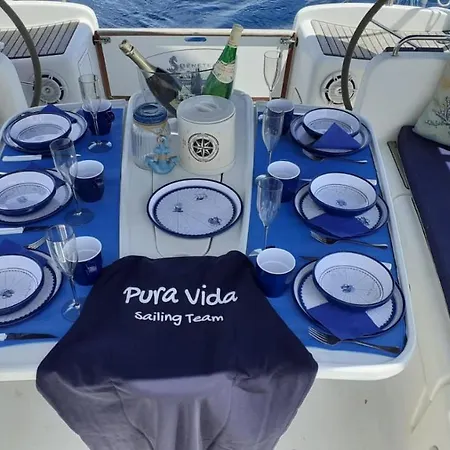 Bateau-hôtel Ulisse Ostie